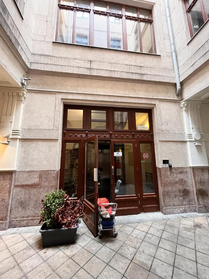 Cozy Home By Bella In The Heart Of Budapest Exterior photo